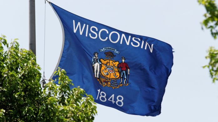 The state of Wisconsin and the St. Croix Chippewa Indians have signed a “historic” compact amendment to offer event wagering on sports. 