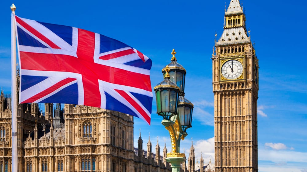UK government to introduce £2 online slot stake limit for under 25s